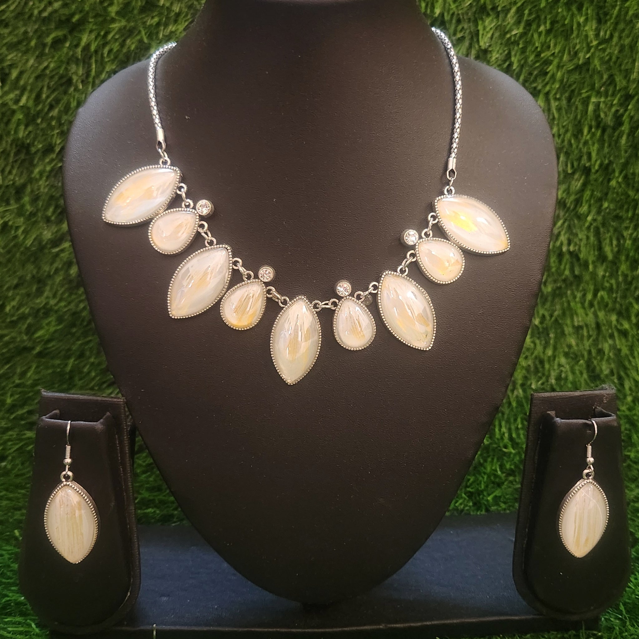 Shell Jewellery set from Andaman and Nicobar Islands